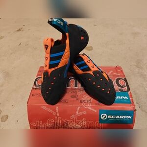 Scarpa Climbing Shoes, Instinct SR, EU 39.5, USM 7